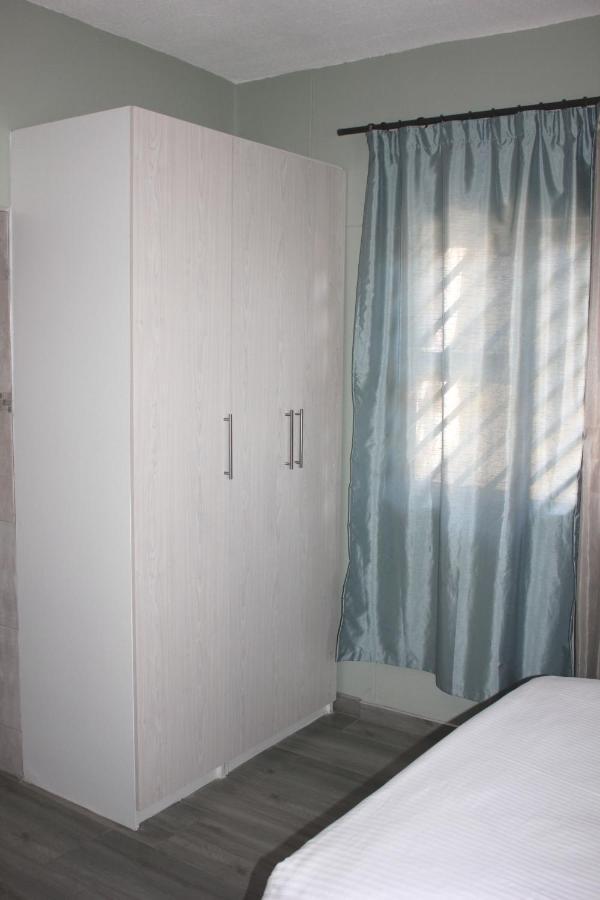 Coco Palm Bed & Breakfast Windhoek Exterior photo