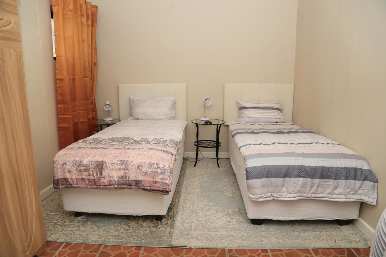 Coco Palm Bed & Breakfast Windhoek Exterior photo